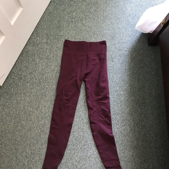 Amethyst Balance athletica leggings - Picture 2 of 2